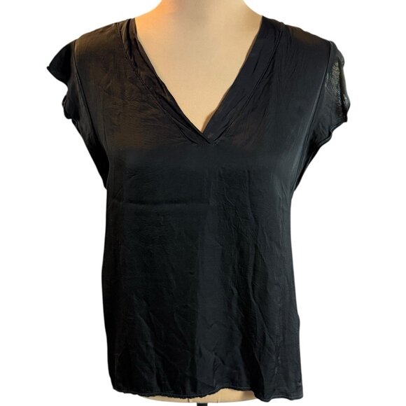Suzy D Top Sz S Black Flutter Sleeve Wanda Satin Wardrobe Staple Capsule Classic - Picture 1 of 7